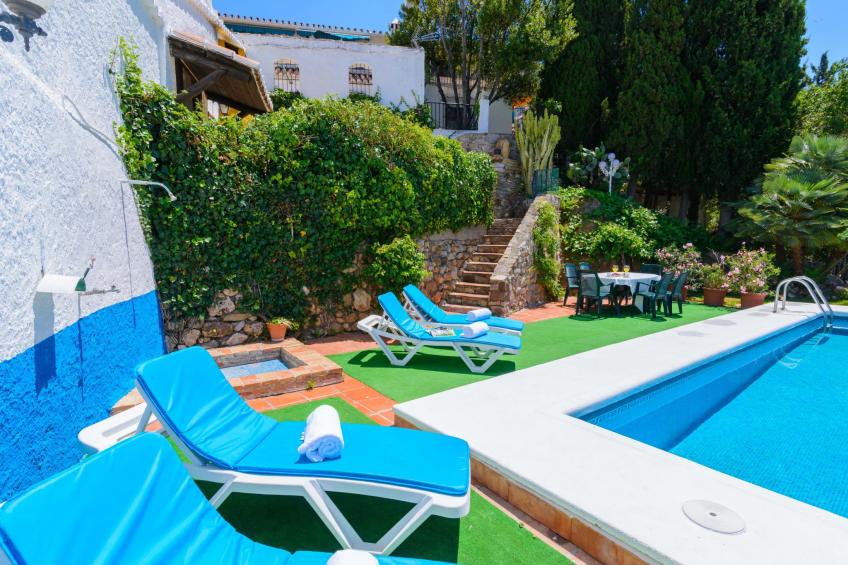 Privates Schwimmbad mit Grill und Feuerstelle - foto 30