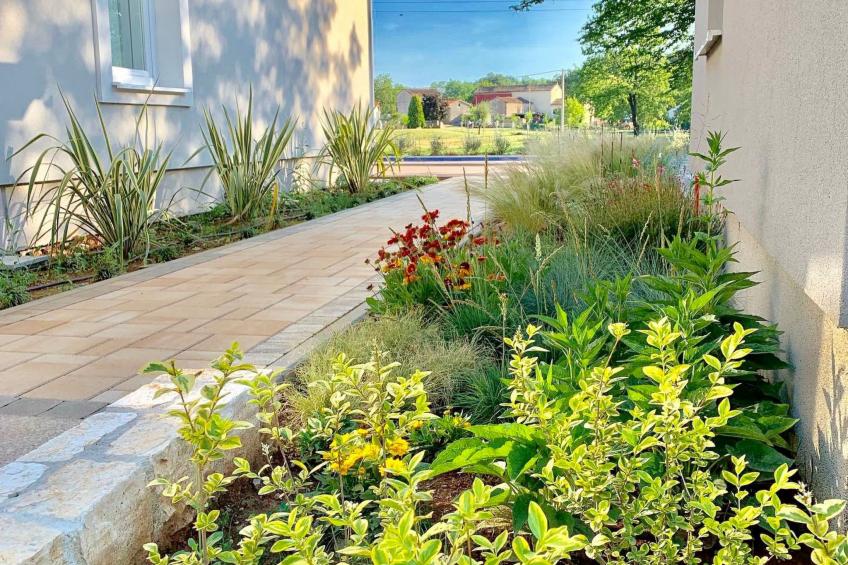 Charmante Villa mit gepflegtem Garten und beheiztem Pool - foto 26