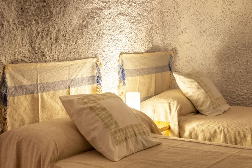 Cueva Mariana Pineda - foto 19