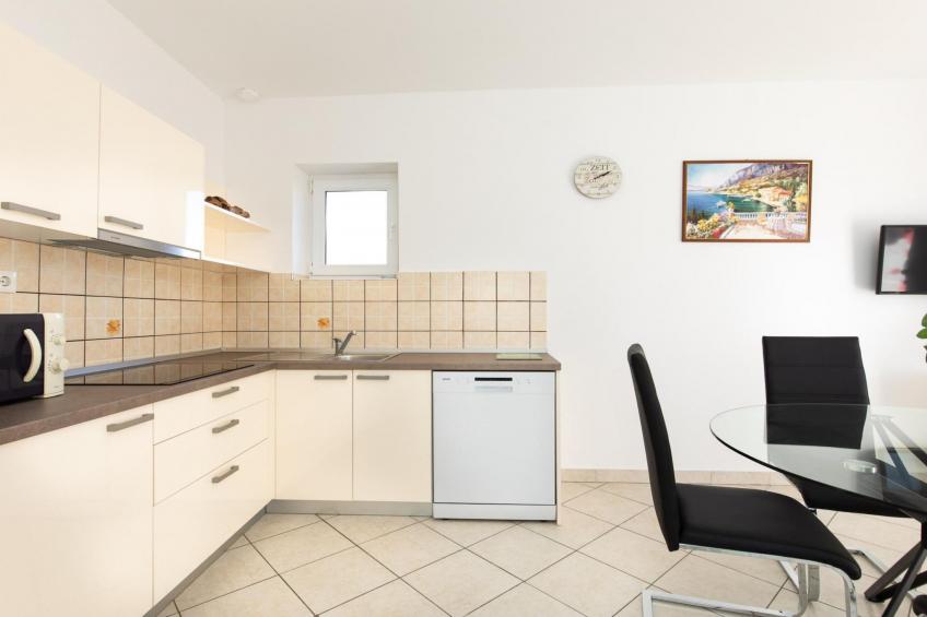 Scenic Elegant Apartments Krk with Balcony and Pool - Classic Two Bedroom Apartment with Balcony and Pool (owner 2) - foto 6