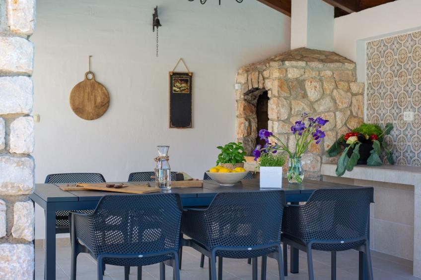 Steinvilla Margaret mit Pool und besonderem Flair - foto 13