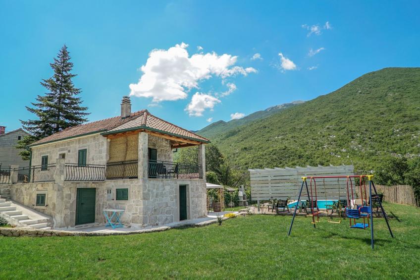 in Zagvozd mit Privatem Pool