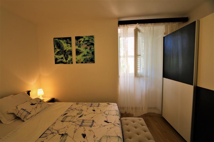 Holiday apartment with terrace in the city center - BF-V7ZH - foto 14