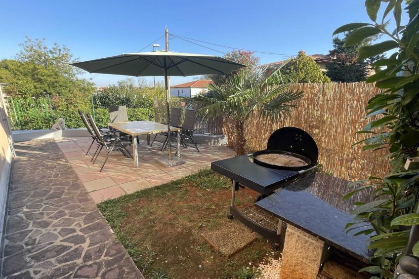 Classic and Modern Umag Apartment with Terrace and BBQ - Two Bedroom Apartment with Terrace - foto 23