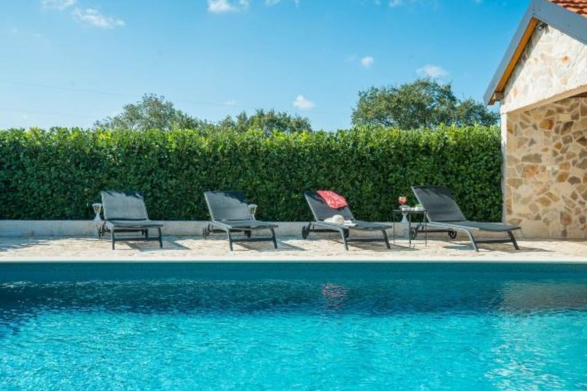 Holiday house Antonia with pool - foto 16
