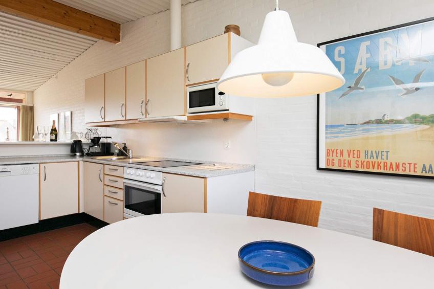 3 room - foto 24