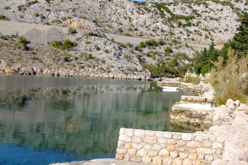 mit Pool in Lukovo Sugarje - foto 9