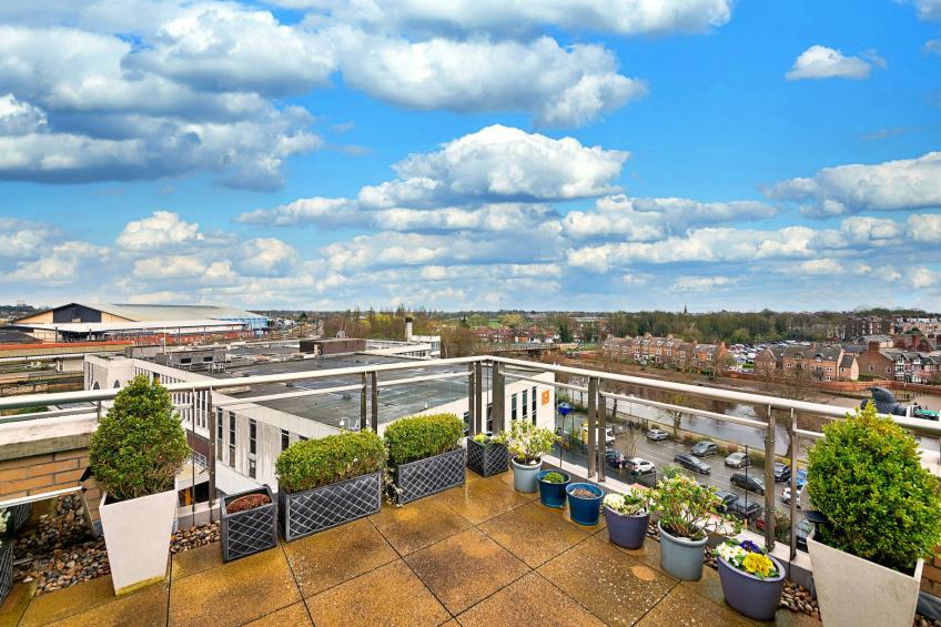 The Penthouse at 611 Westgate - foto 20