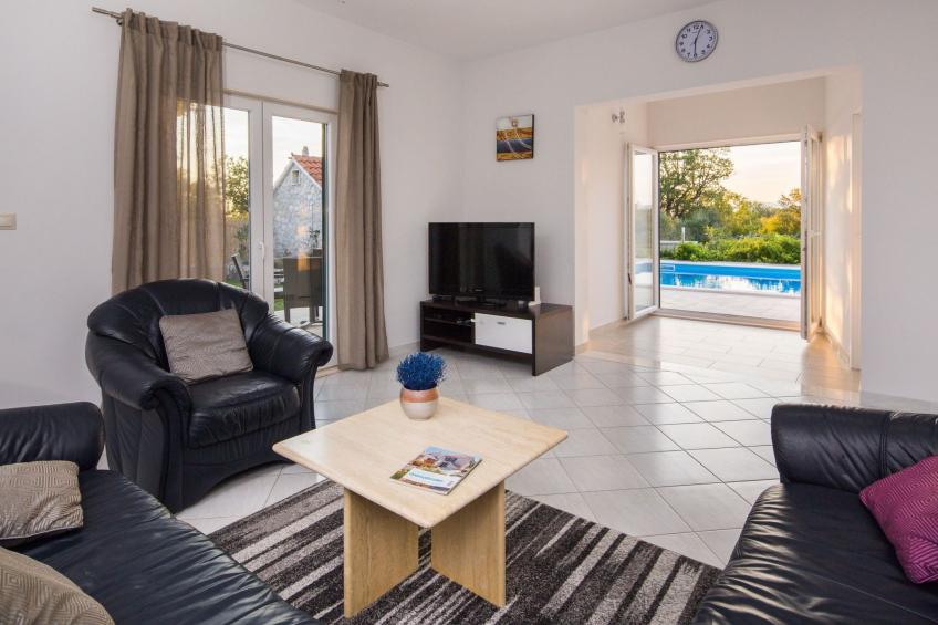 Ferienvilla mit Kamin am Waldrand - foto 5