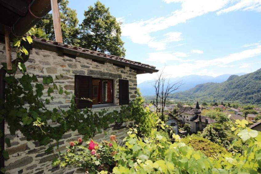 Charmantes Tessiner Haus mit absoluter Privatsphäre