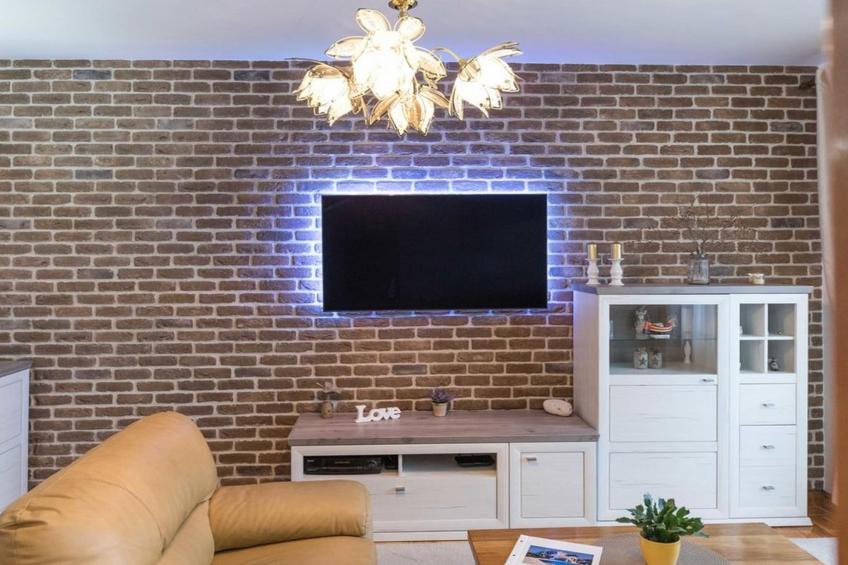 Relaxing Holiday Home with Pool, Fitness Area, and Entertainment Facilities - Six Bedroom Holiday Home - foto 3