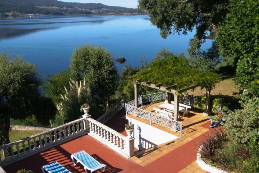 Tolle Villa oberhalb der Bucht Ria de Vigo - foto 2