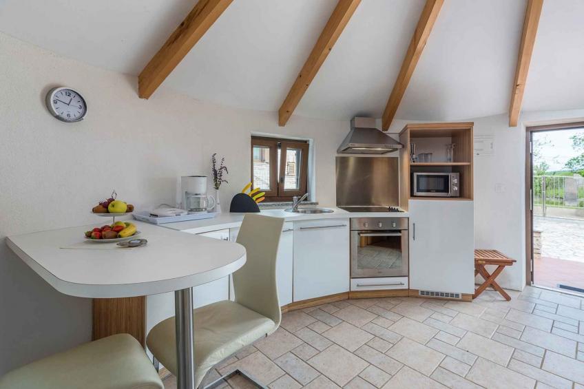 Vakantiewoning met zwembad en terras - BF-H7F48 - foto 29