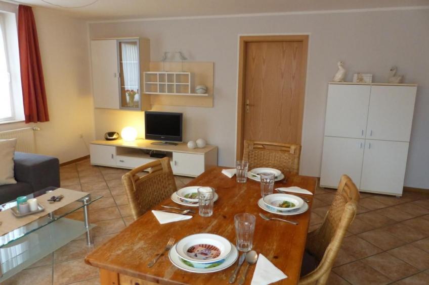 Einladende Obergschosswohnung mit sonnigem Balkon - foto 3