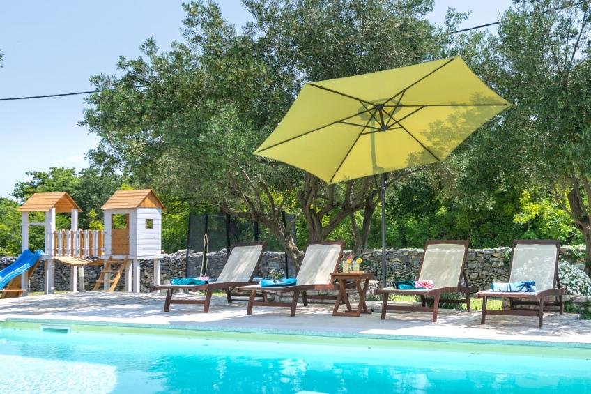 Villa mit privatem Pool und großem Garten - foto 6