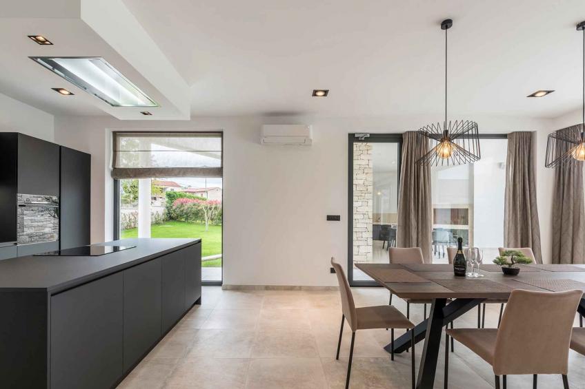 Villa met privézwembad en jacuzzi - BF-MMXRZ - foto 13