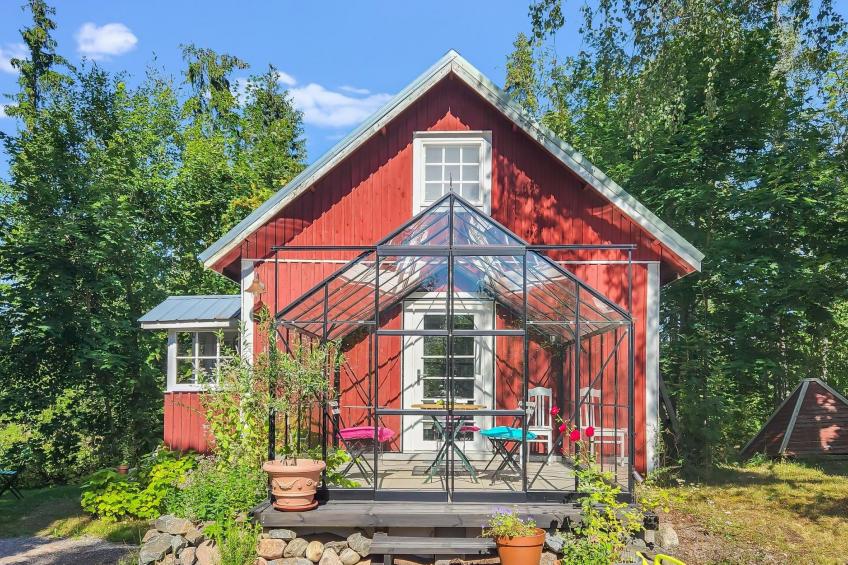 Den lilla röda stugan