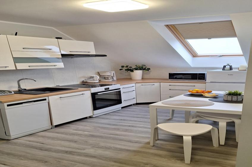Komfortowy apartament z basenem i ogrodem dla 6 osób w Stepniczce - foto 17