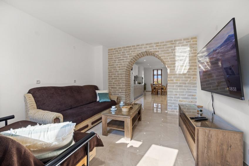 Kristijan & Jelena - Pool, Jacuzzi, Playground - foto 9