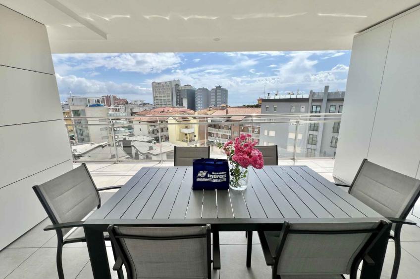 Ferienwohnung im Herzen von Lignano Sabbiadoro mit Balkon, Internet und Klimaanlage - BF-X99R6 - foto 6