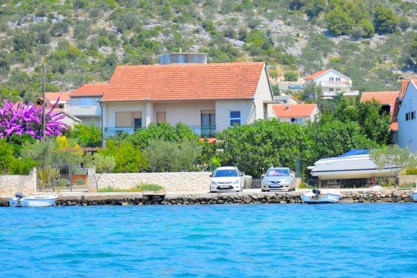 Schöne Wohnung in Poljica mit privatem Parkplatz - foto 41