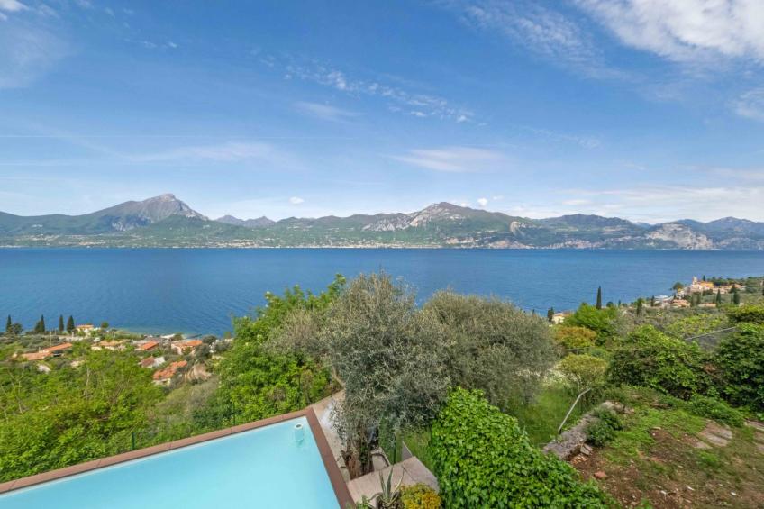 Privater Pool und herrlicher Seeblick - foto 18