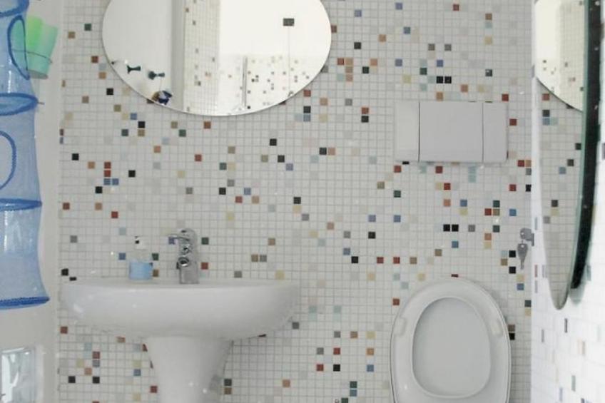 Studio mit Balkonblick ins bergige Grüne - foto 12