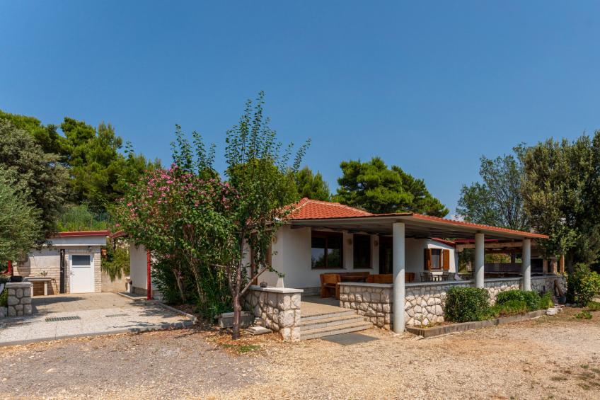 Dundo House - foto 13