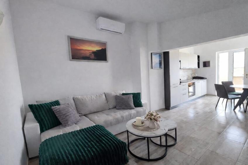 Apartments Sunset - Two bedroom Apartment with Terrace and Sea View (Gornji) - foto 2