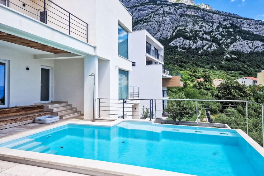 Moderne Villa mit Infinity-Pool im Bergdorf Veliko Brdo - foto 42