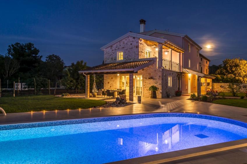 VILLA CON WELLNESS A 1 KM DAL MARE - foto 2