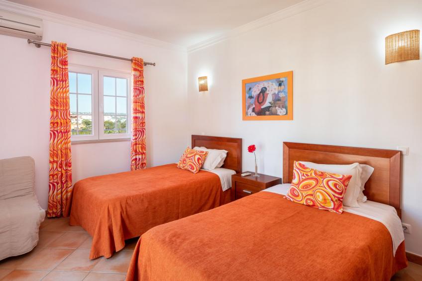 4-Schlafzimmer-Villa, Garten, Pool, Strand - foto 12