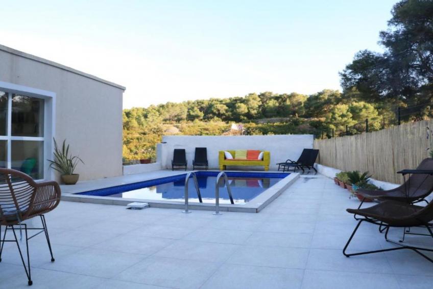 House Leta Cozy Hideaway with Pool - Four Bedroom Holiday Home with Pool - foto 23