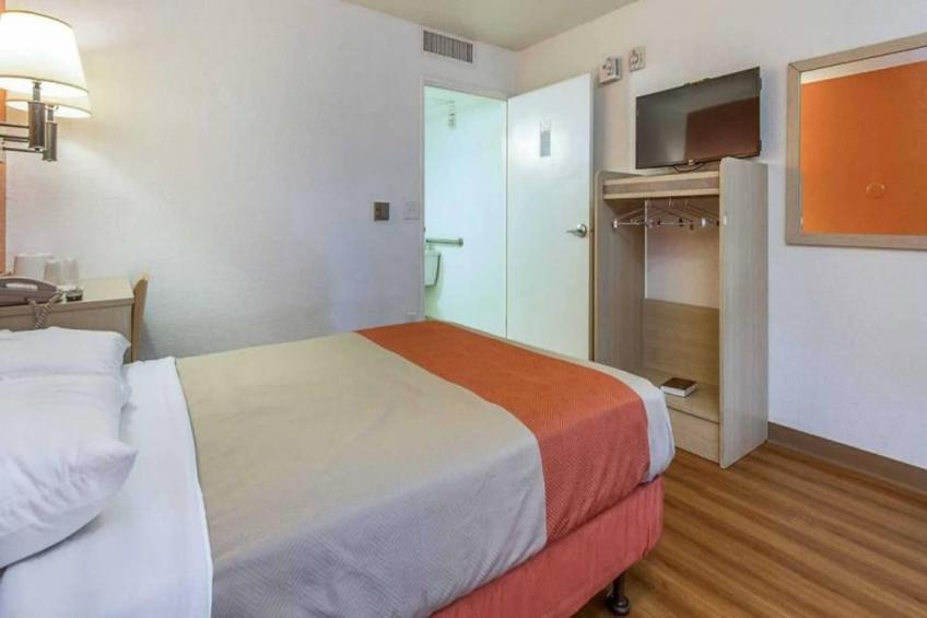 1 Queen Bed - foto 10