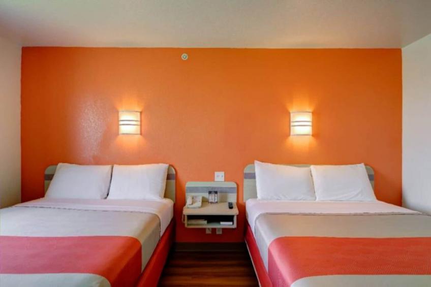 2 Queen Beds  Non-Smoking - foto 17