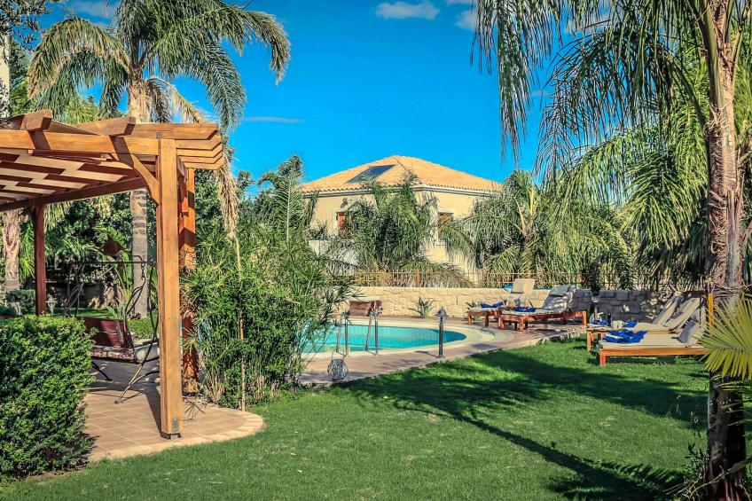 Ferienvilla mit Garten, Grill und Terrasse - foto 13