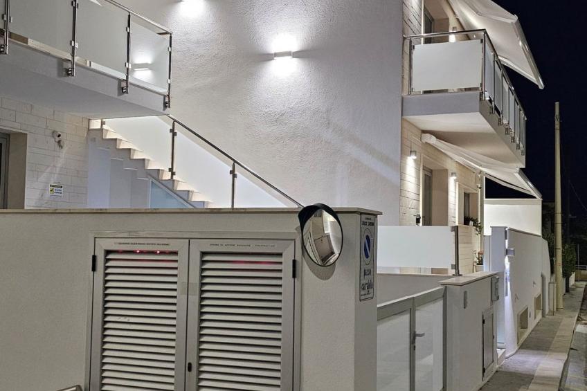 Charmantes Dachgeschoss mit Terrasse mit Blick auf die Landschaft. - foto 28