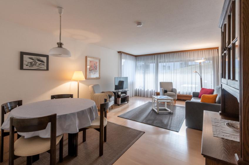 Putzprinz Gujan Ferienwohnung, Haus Surmir B / 16, (Flims Waldhaus). 2.5-Zimmer - foto 7