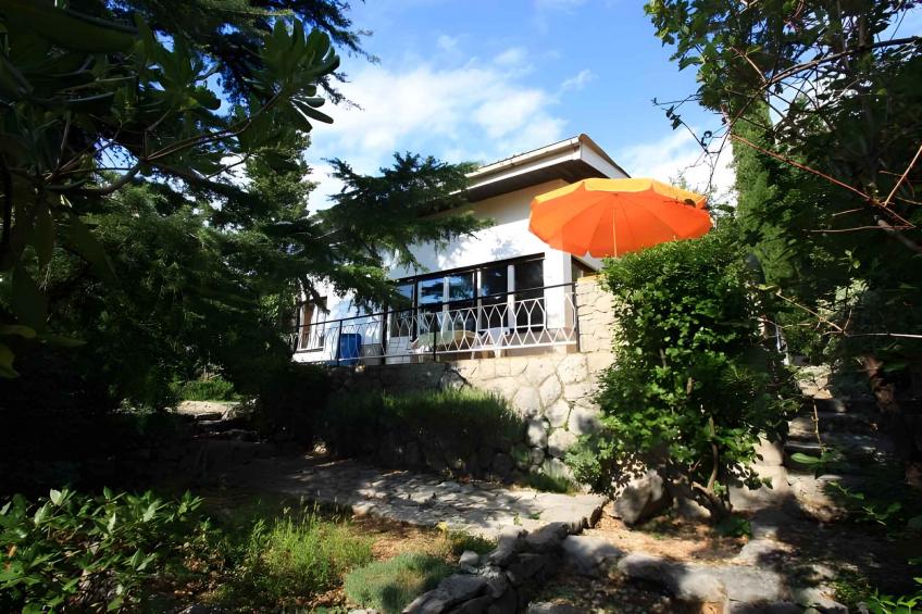 Holiday house 50 m to the beach - BF-KT82