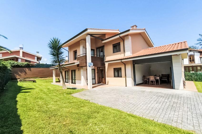 Villa Playa de Barro - foto 2