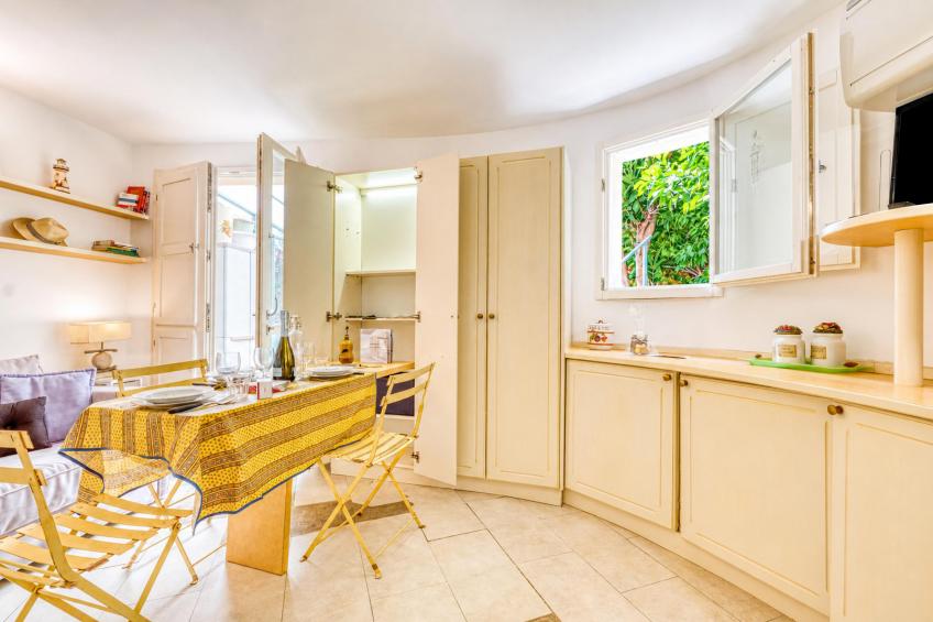 Nice Studio With Garden - foto 13