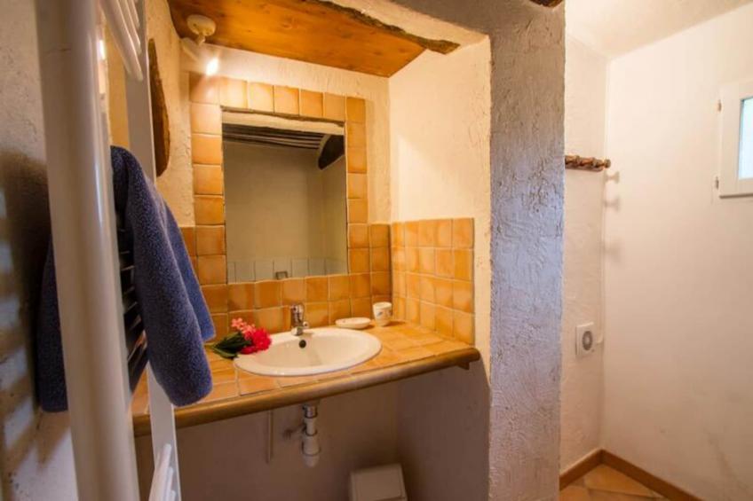 Les Messugues, Mas Provençal Typique Avec Piscine Partagée, Nature, Calme - foto 18