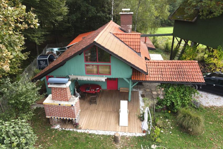 Märchenhaftes Holzhaus bei Ljubljana