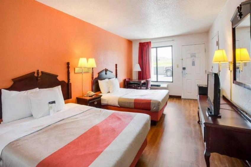 2 Queen Beds  Non-Smoking - foto 4