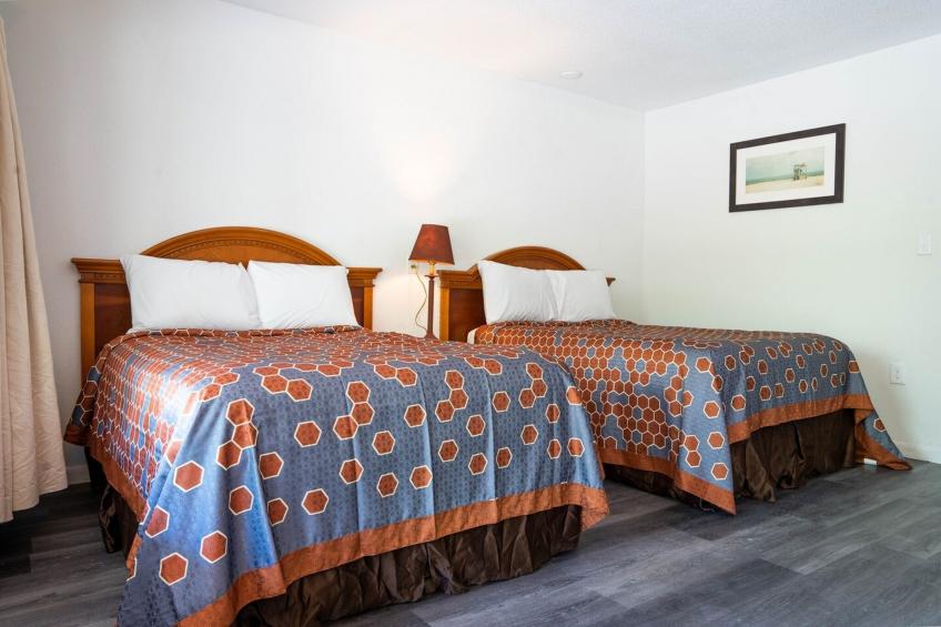 2 Queen Beds Non-Smoking