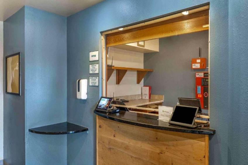 2 Full Beds | Smoking, Kitchen - foto 4