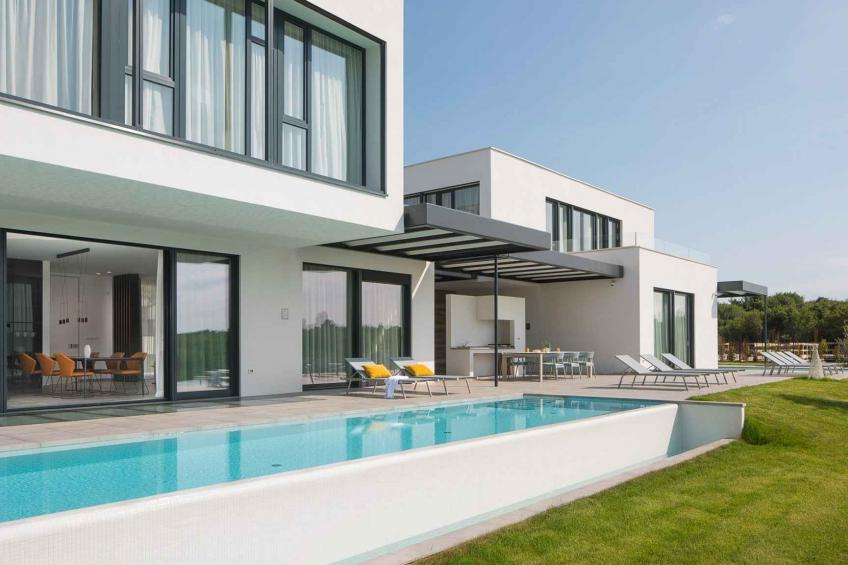 Villa met airconditioning en zwembad - BF-8MCYH