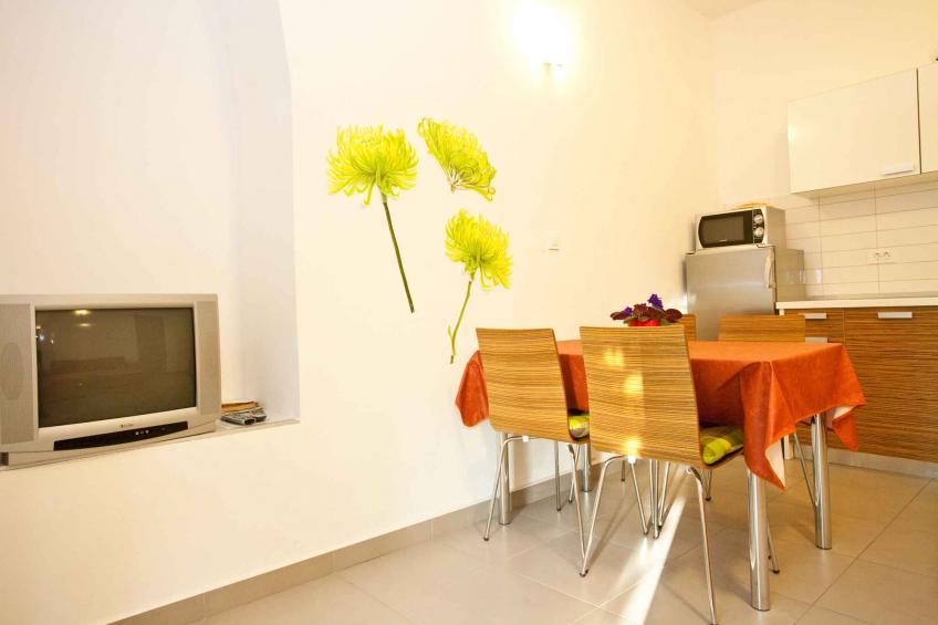 Vakantiewoning mit Terrasse nur 250 m vom Strand - VW-47TH - foto 9