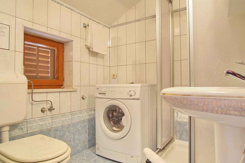 Holiday home with air conditioning, pool and sea view in Orašac - BF-NJH63 - foto 26