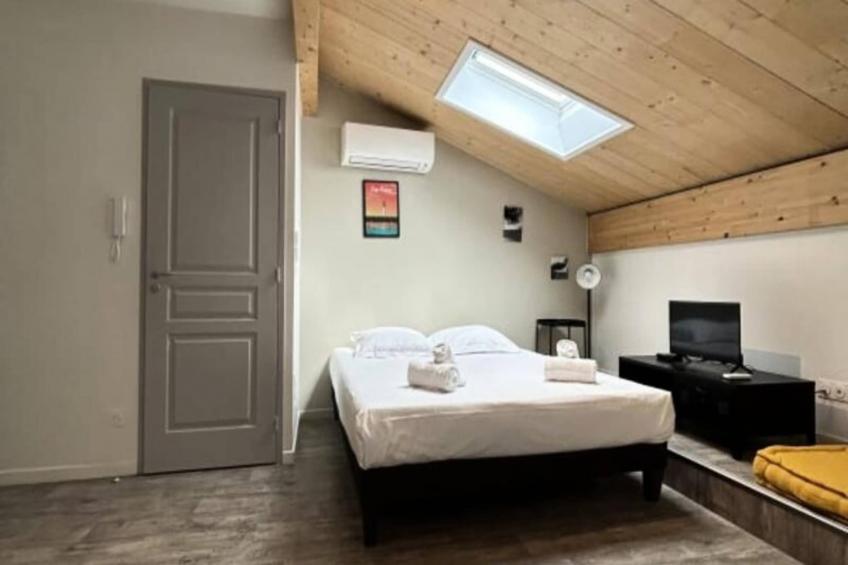 Appartement Rénové Avec Belle Pierre Et Climatisation Pour 2 Personnes - foto 18